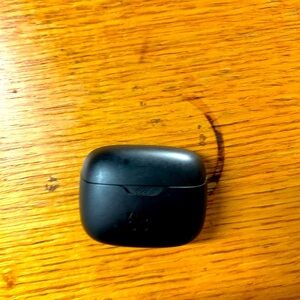 JBL TUNE BUDS (AMAZING CONDITION)